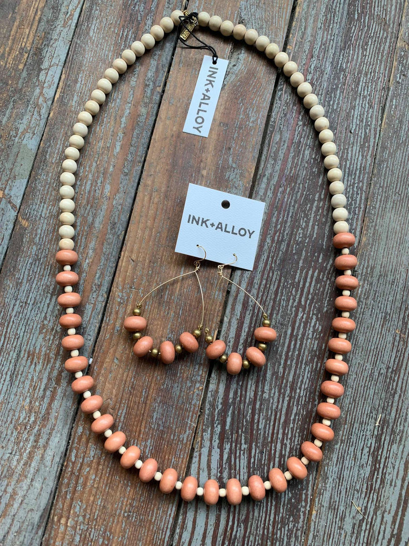coral with natural midi necklace 32