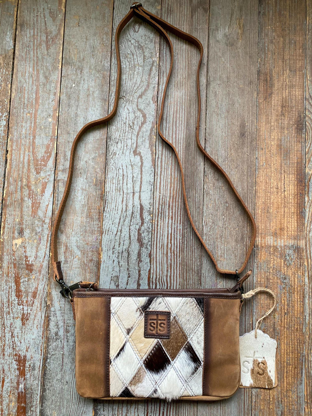 STS Diamond Cowhide Collection Simple Crossbody